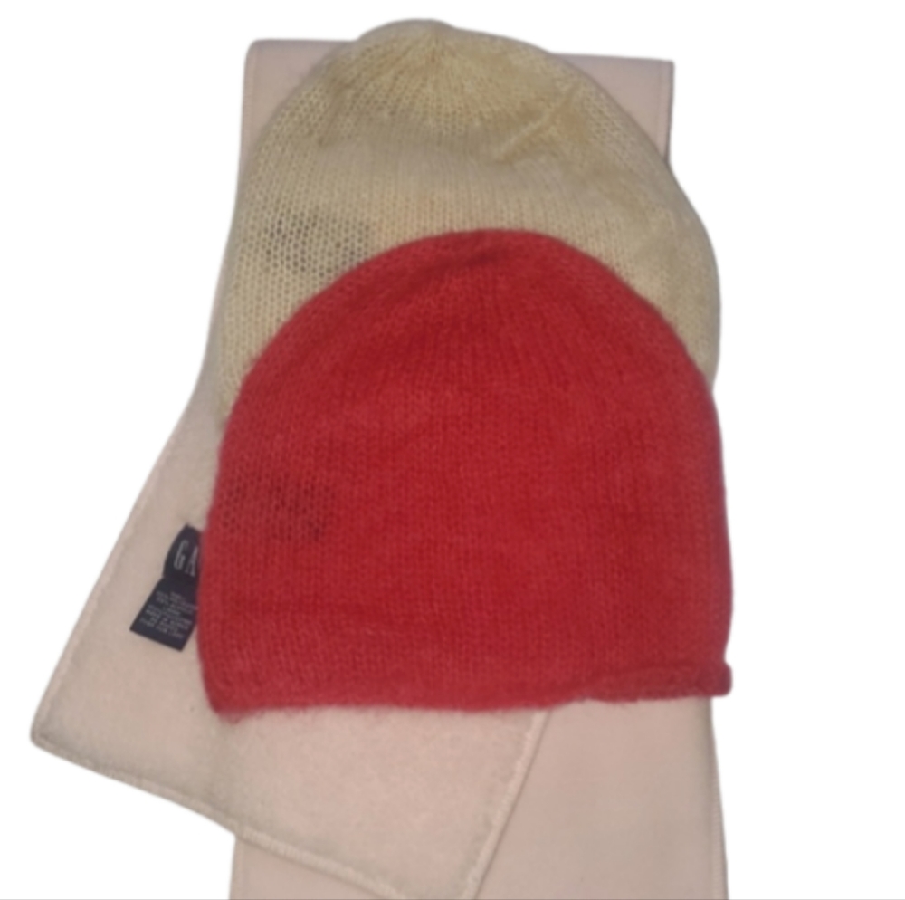 GAP SCARF AND HATS